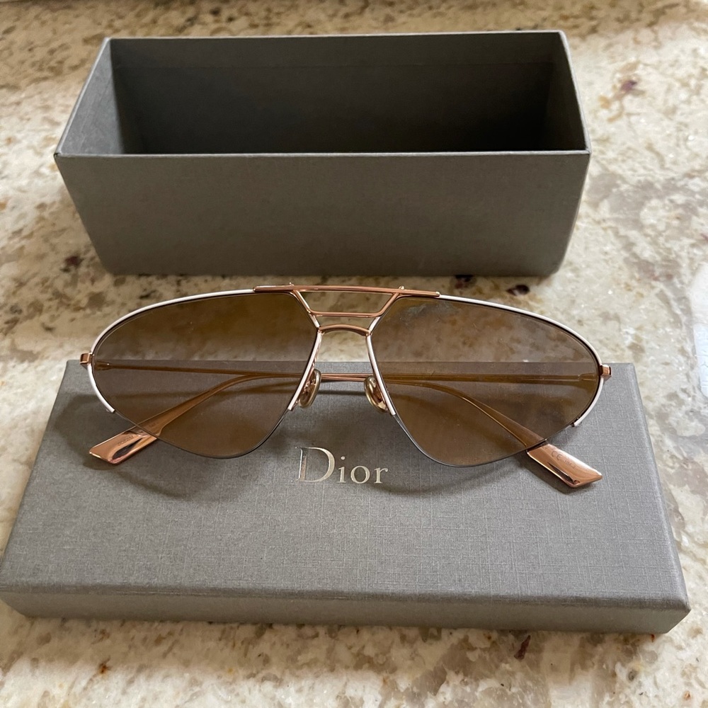 AUTHENTIC NEW Dior diorstellaire5 gold/white